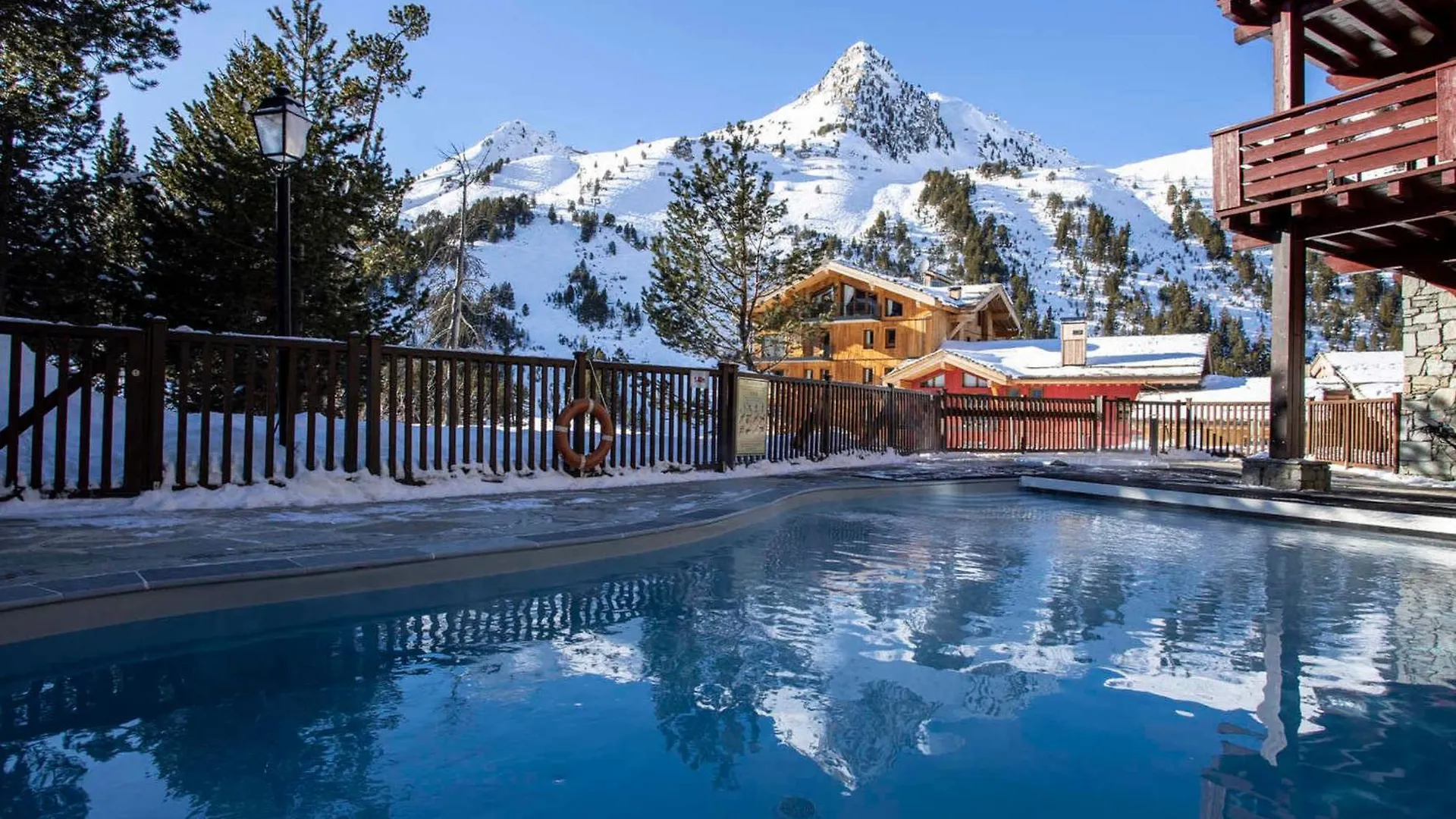 Apartment Appartement Duplex Ski-In/Ski-Out Avec Piscine, Jacuzzi Et Espace Bien-Etre - Fr-1-686-34 Les Arcs
